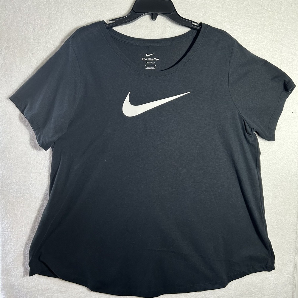 Nike Womens Size 1X Black Short Sleeve Nike Swoosh Athletic T Shirt